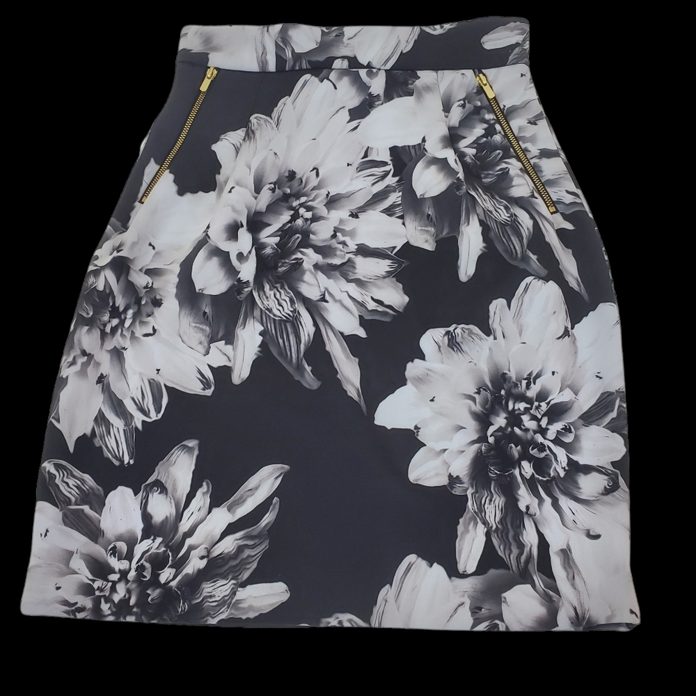 H & M Floral skirt with gold Zippers